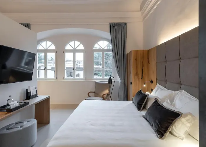 Castel Hoertenberg 5* Bolzano